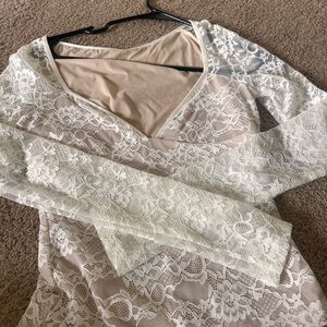 Lace Overlay Long-Sleeve top- White/Cream